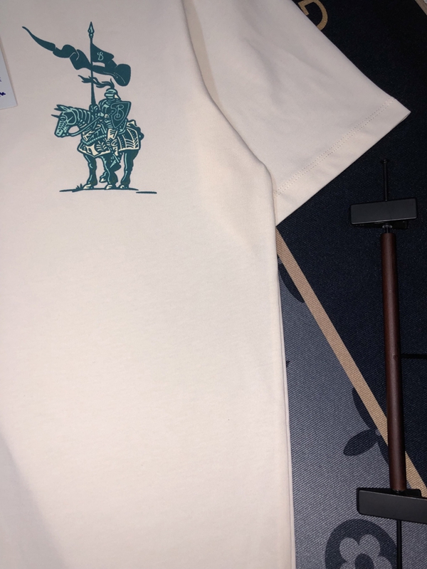 ブランドTシャツ素材ディテール